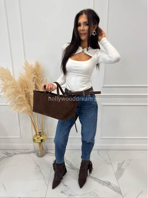 Bluzka z wycięciem w łódkę na dekolcie i ozdobą biała ANGELIKA 30 - photo #27