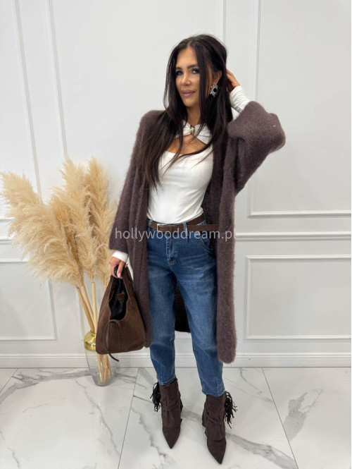 Bluzka z wycięciem w łódkę na dekolcie i ozdobą biała ANGELIKA 30 - photo #30