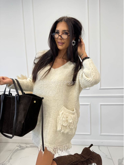Sweter oversize z kieszeniami i frędzlami kremowy EDA 17 - photo #13