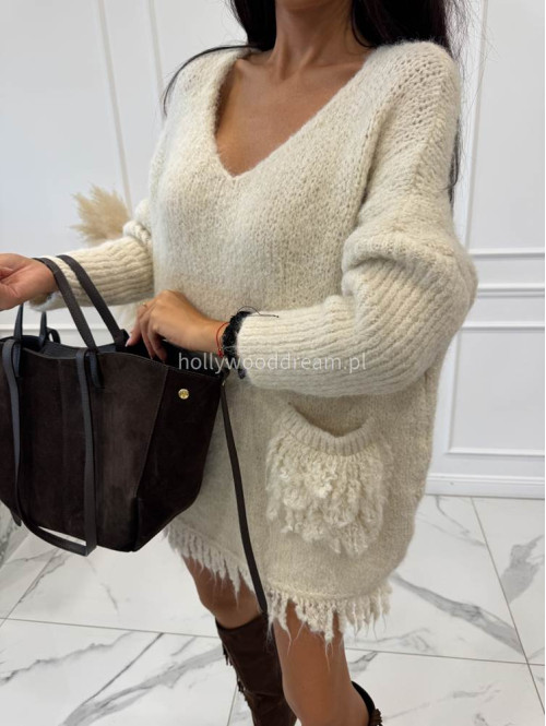 Sweter oversize z kieszeniami i frędzlami kremowy EDA 17 - photo #17