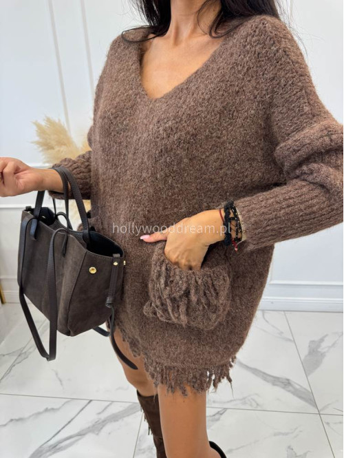 Sweter oversize z kieszeniami i frędzlami mokka EDA 17 - photo #10
