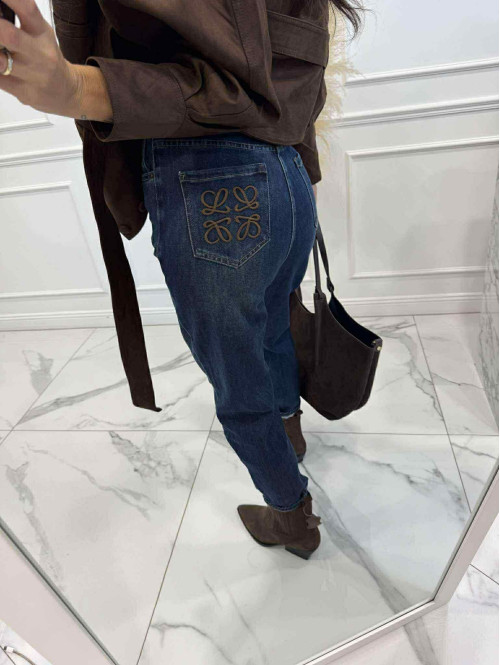 Spodnie jeans z naszywką na tylnej kieszeni ciemno niebieskie DENIM 192 - photo #10