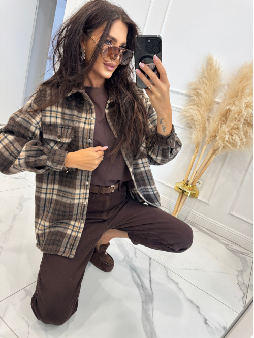 Kurtka flanelowa w kratę oversize zapinana na napy beżowa Olivia 09