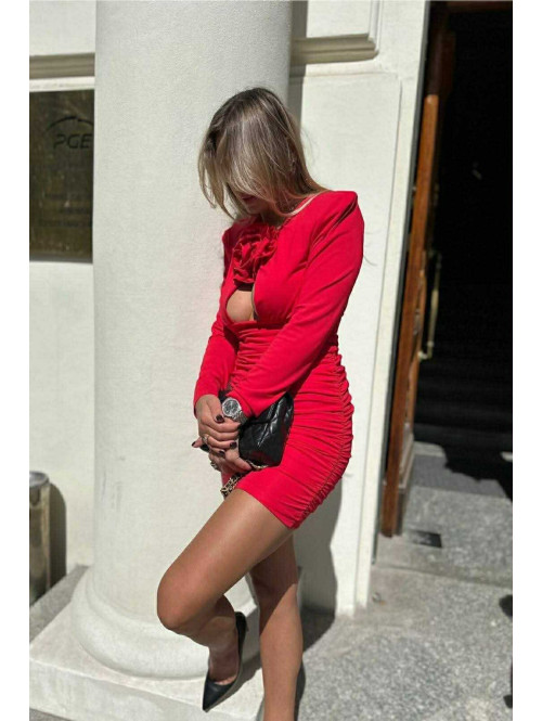 Sukienka mini z marszczeniami, różą i wycięciem przy dekolcie czerwona ROSE 161 - photo #2