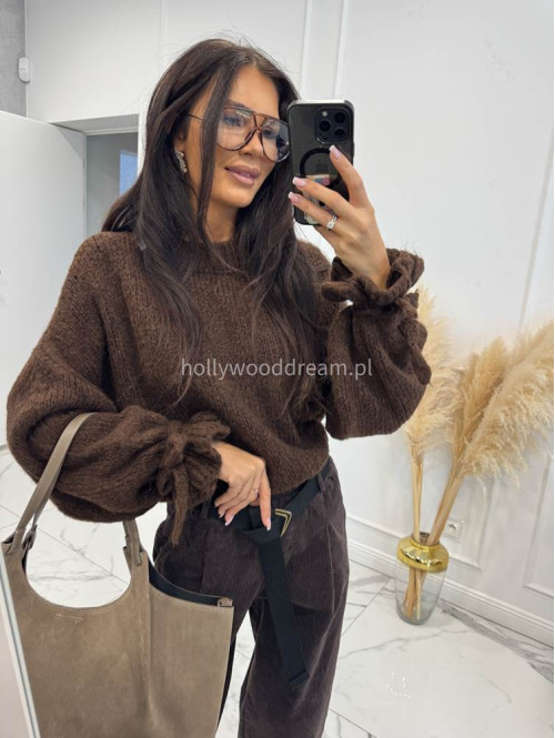 Czekoladowy sweter z ozdobnymi rękawami MICKY 94 - photo #4