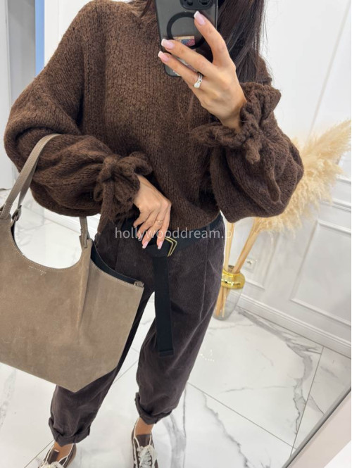 Czekoladowy sweter z ozdobnymi rękawami MICKY 94 - photo #6