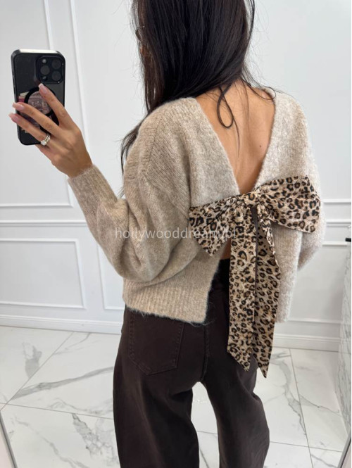 Beżowy sweter z kokardą na plecach Lamer 94 - photo #8