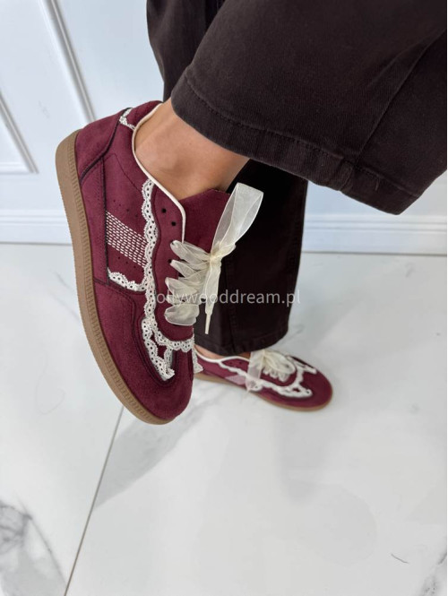 Bordowe buty zamszowe z obszyciem koronki JUDDY - photo #7