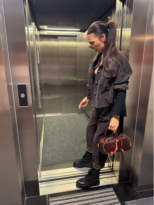 Kurtka sztruksowa bawełniana na guziki gorzka czekolada MARLENA 52 - photo #34