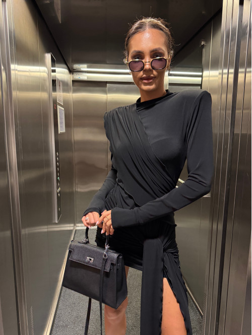 Czarna sukienka mini z szarfą Marta 25 Czarna sukienka mini z szarfą Marta 25 - photo #9