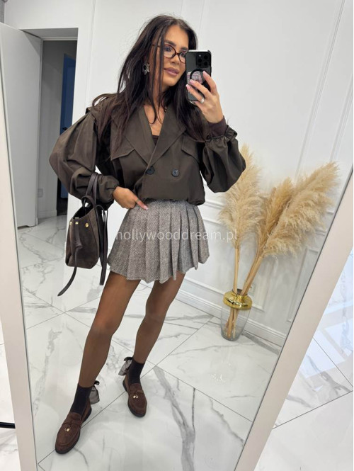 Brązowa kurtka krótka z bufiastymi rękawami zapinana na guziki RELA 19 Brązowa kurtka krótka z bufiastymi rękawami zapinana na guziki RELA 19 - photo #1