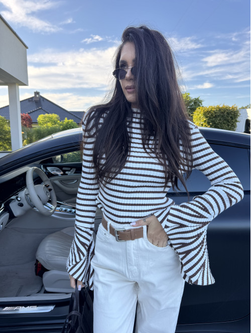 Kremowe spodnie jeans z paskiem Fobis 24 - photo #42