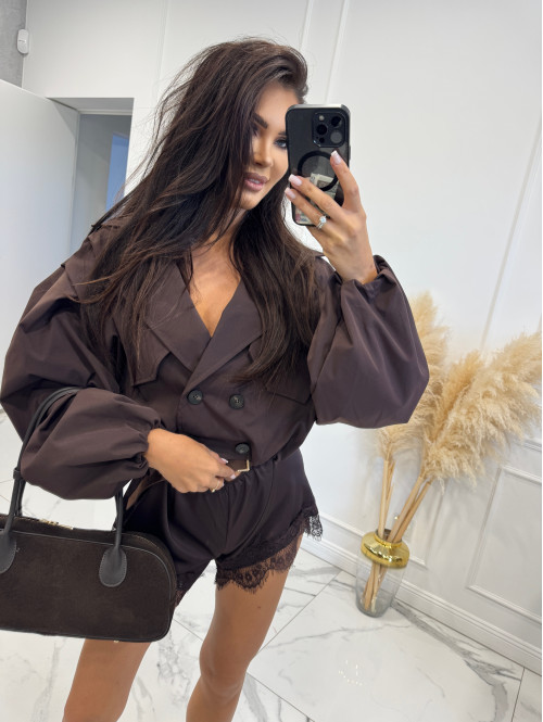 Bordowa kurtka krótka z bufiastymi rękawami zapinana na guziki RELA 19 Bordowa kurtka krótka z bufiastymi rękawami zapinana na guziki RELA 19