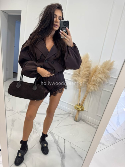 Bordowa kurtka krótka z bufiastymi rękawami zapinana na guziki RELA 19 Bordowa kurtka krótka z bufiastymi rękawami zapinana na guziki RELA 19 - photo #1