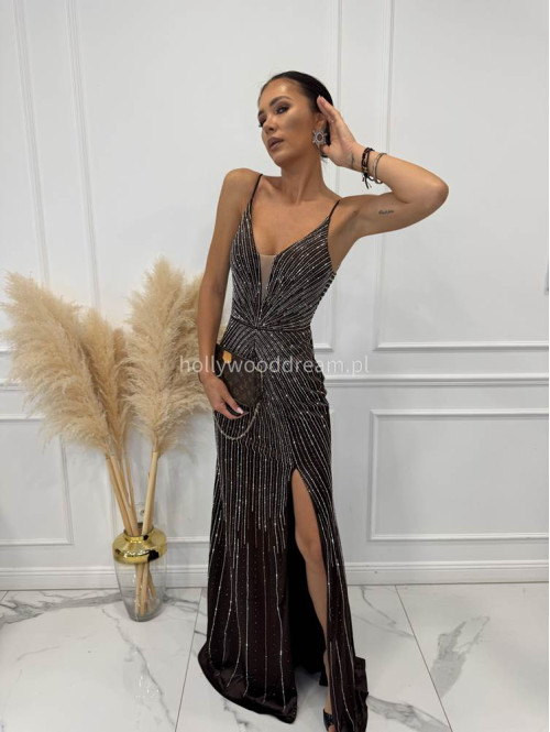 Czekoladowa sukienka maxi na ramiączkach z cyrkoniami i wiązanymi plecami LUXURY 01 - photo #3