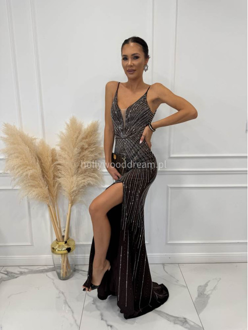 Czekoladowa sukienka maxi na ramiączkach z cyrkoniami i wiązanymi plecami LUXURY 01 - photo #12