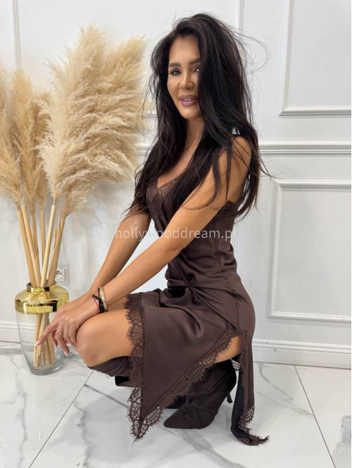 Brązowa sukienka satynowa z jednym dłuższym bokiem i koronkową lamówką ANGELA 06 - photo #2