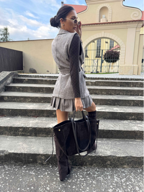 Czekoladowo-kremowa kamizelka w jodełkę z paskiem SEWEK 19 - photo #7