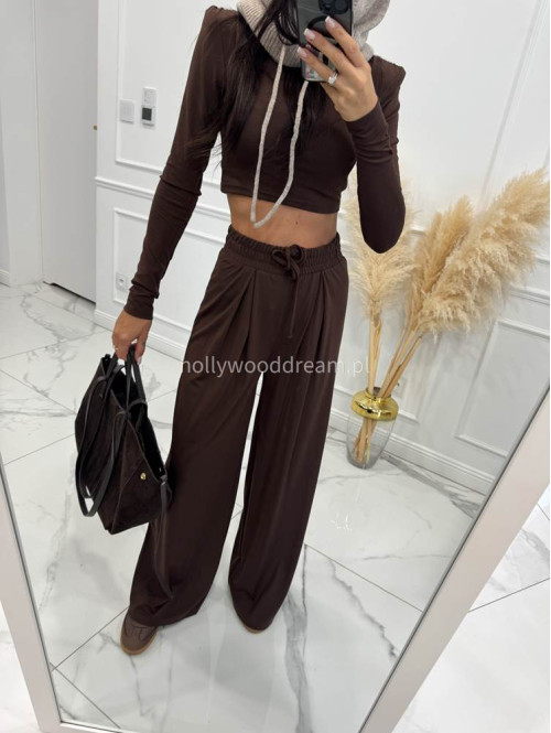 Czekoladowy komplet z wiskozą crop top + spodnie Comfy 173 - photo #4