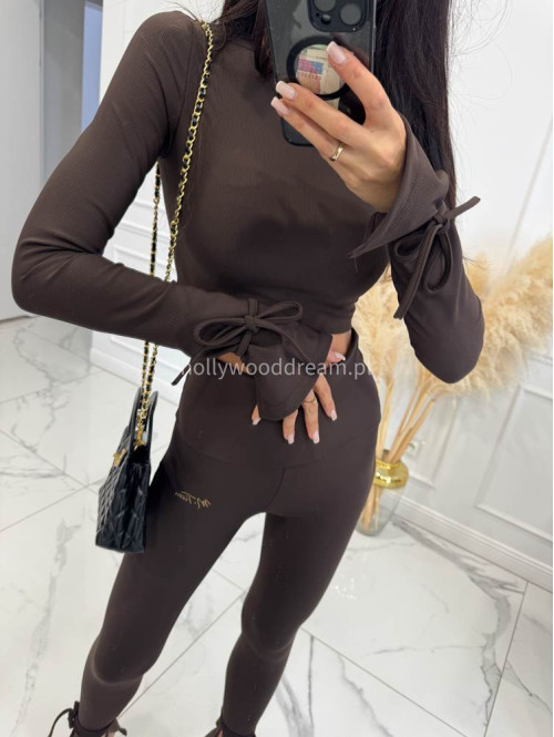 Czekoladowy komplet prążkowany bluzka + legginsy z wiązaniami Milan 173 - photo #15