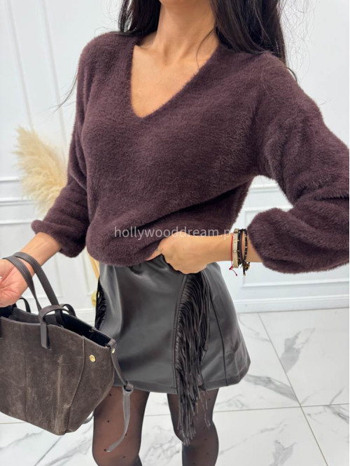 Czekoladowy sweter pluszowy oversize z dekoltem V WARM 17 - photo #7
