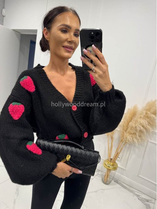 Sweter z różową poziomką 3D czarny LESSA 31 - photo #2