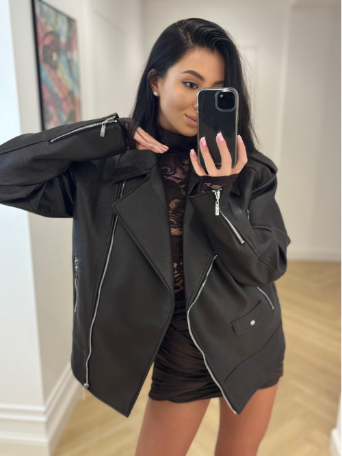 Czekoladowa kurtka oversize zapinana na zamek z kieszeniami, skóra węża KESJA 25 - photo #11