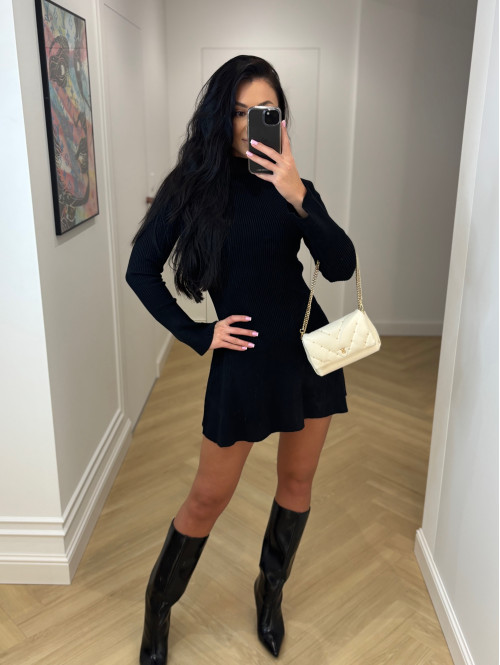 Czarna sukienka sweterkowa z rozkloszowanym dołem JOASIA 09 Czarna sukienka sweterkowa z rozkloszowanym dołem JOASIA 09 - photo #69