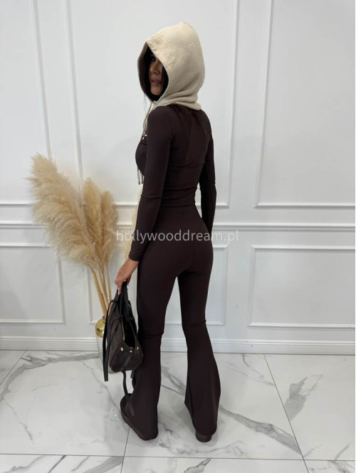 Brązowy komplet prążkowany bluzka krótka+ legginsy dzwony BASIC 173 Brązowy komplet prążkowany bluzka krótka+ legginsy dzwony BASIC 173 - photo #6