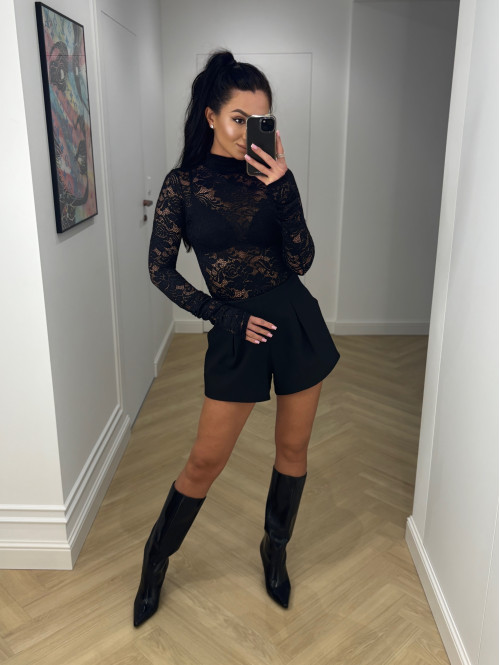 Czarne krótkie spodenki szerokie z przeszyciami LAMI 25 - photo #0