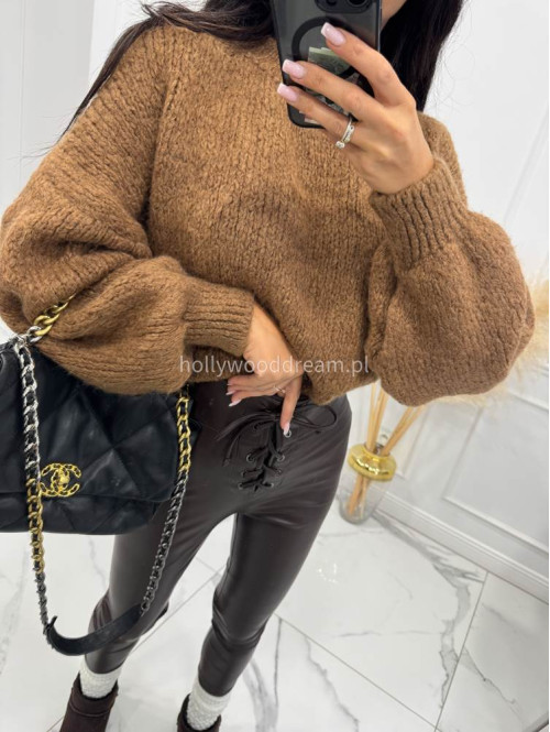 Karmelowy sweter oversize KSAWERY 06 Karmelowy sweter oversize KSAWERY 06 - photo #4