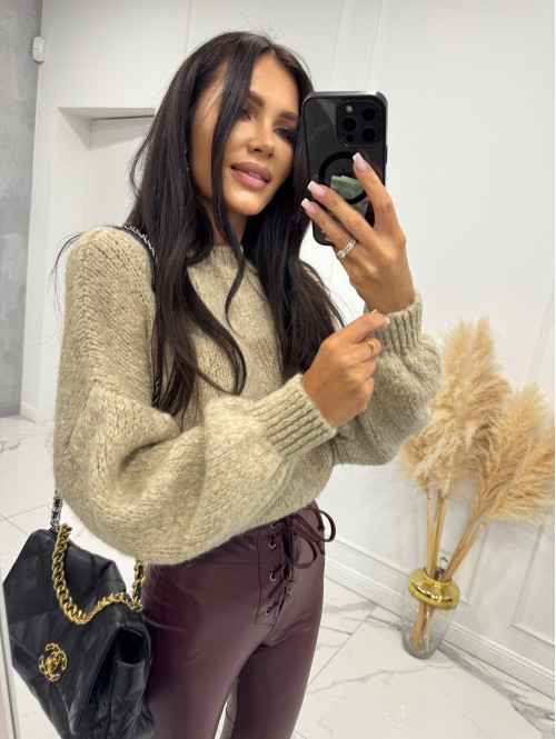 Beżowy sweter oversize KSAWERY 06