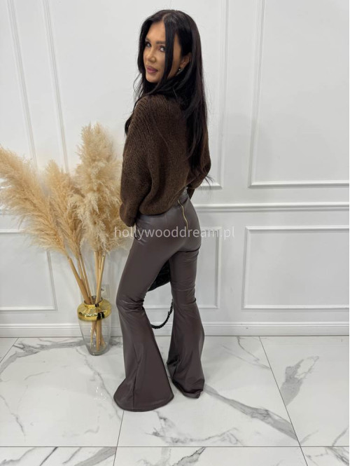 Czekoladowy sweter oversize KSAWERY 06 Czekoladowy sweter oversize KSAWERY 06 - photo #2