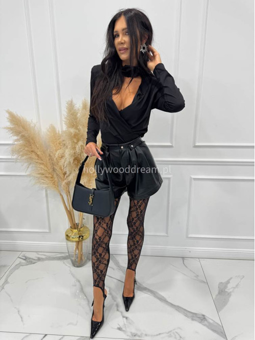 Czarne body z przekładanym dekoltem i różą IZABEL 19 Czarne body z przekładanym dekoltem i różą IZABEL 19 - photo #7
