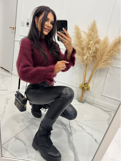 Bordowy sweter moherowy z falbaną przy rękawie EMILIA 06 Bordowy sweter moherowy z falbaną przy rękawie EMILIA 06