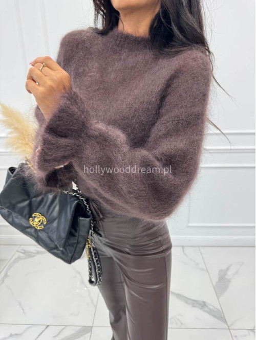 Czekoladowy sweter moherowy z falbaną przy rękawie EMILIA 06 Czekoladowy sweter moherowy z falbaną przy rękawie EMILIA 06 - photo #9