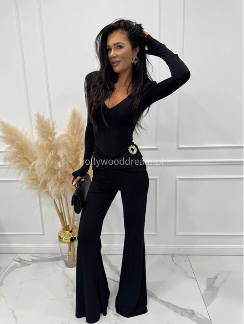 Czarny kombinezon z broszką, dekoltem V i pasem na brzuchu NIKO 173 - photo #11