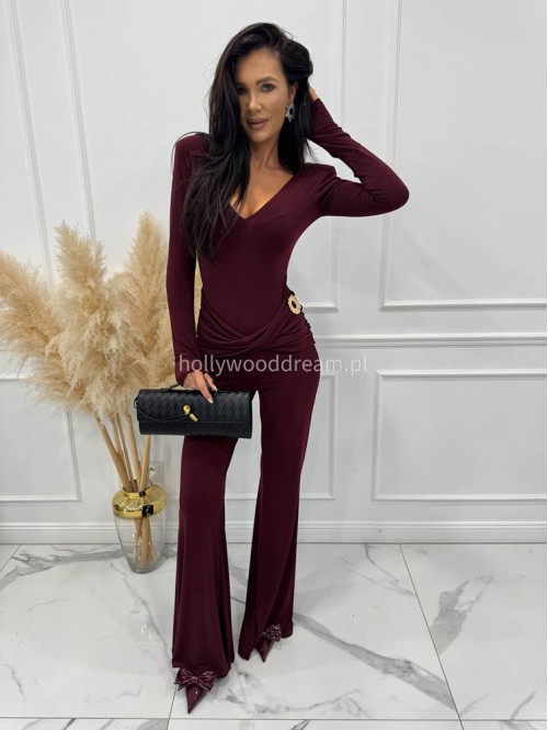 Bordowy kombinezon z broszką, dekoltem V i pasem na brzuchu NIKO 173 - photo #7