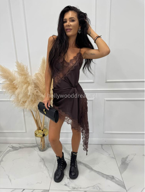 Czekoladowa sukienka satynowa zakończona koronką na cienkich ramiączkach ESMA 17 - photo #4