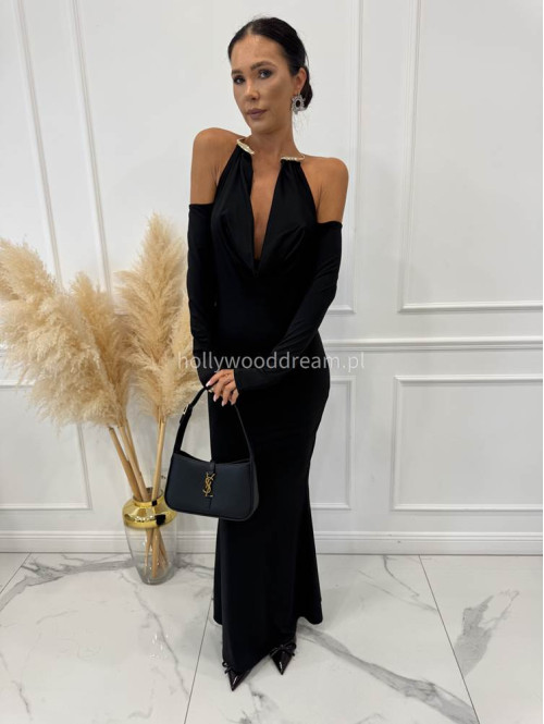 Czarna sukienka maxi na długi rękaw z lejącym dekoltem i złotą ozdobą na szyi GLAM 94 - photo #2