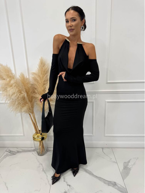 Czarna sukienka maxi na długi rękaw z lejącym dekoltem i złotą ozdobą na szyi GLAM 94 - photo #3