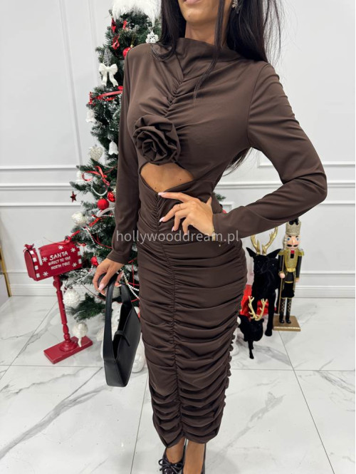 Brązowa sukienka maxi drapowana z różą Inez 26 - photo #7