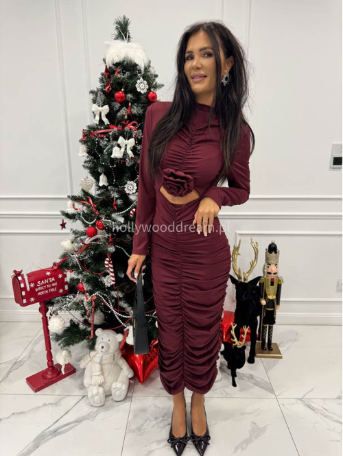 Bordowa  sukienka maxi drapowana z różą Inez 26 - photo #5