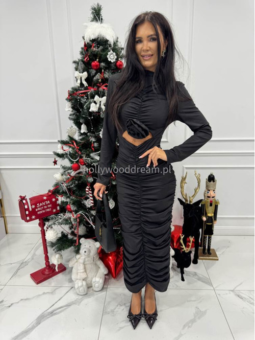 Czarna sukienka maxi drapowana z różą Inez 26 - photo #7