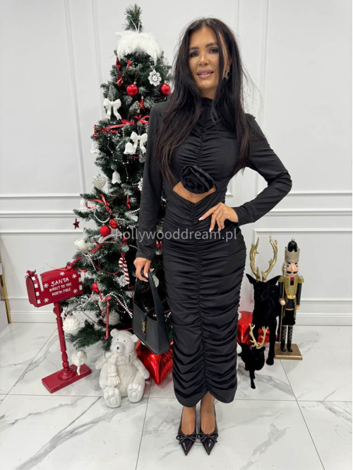 Czarna sukienka maxi drapowana z różą Inez 26 - photo #8