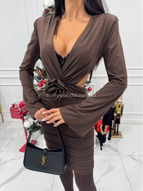 Brązowa sukienka mini z różą, marszczeniami i szerokimi rękawami LINDA 26 - photo #12