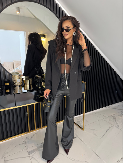 Czarne spodnie dzwony z eko skóry z wiązaniem zapinane na zamek IGOR 173 - photo #21