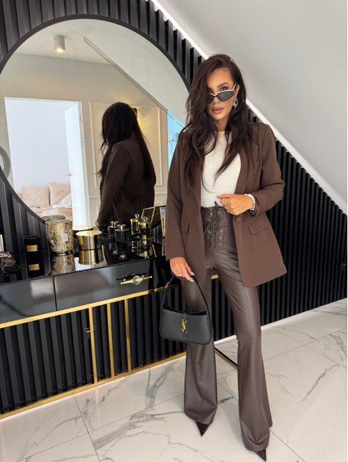 Brązowe spodnie dzwony z eko skóry z wiązaniem zapinane na zamek IGOR 173 - photo #39