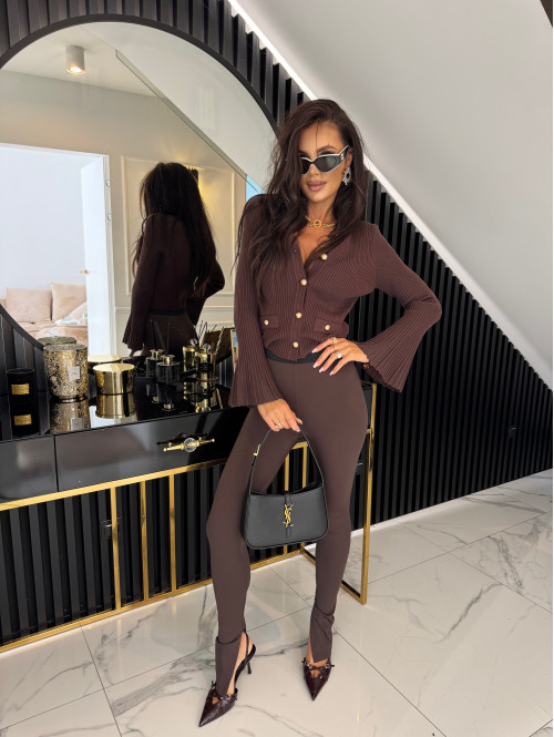 Sweterek z rozszerzanymi rękawami i pozłacanymi guzikami czekoladowa KLARA 09 - photo #19