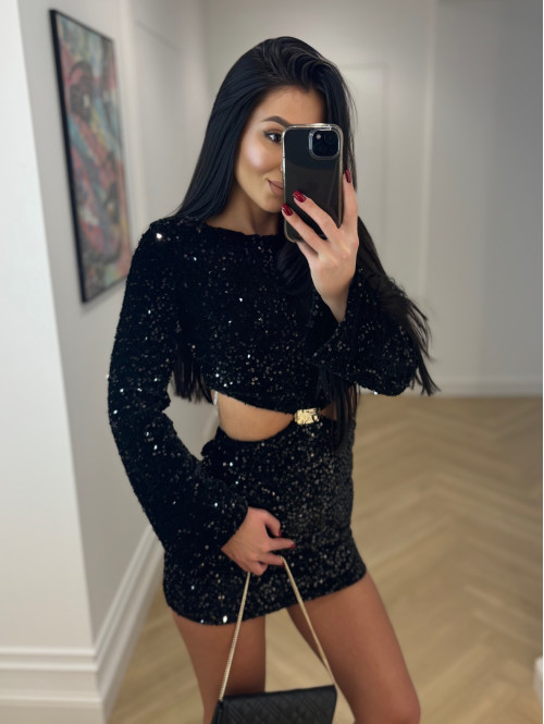 Czarna sukienka mini cekinowa na długi rękaw z wycięciem w talii i złotą ozdobą HONORATA 26 - photo #15